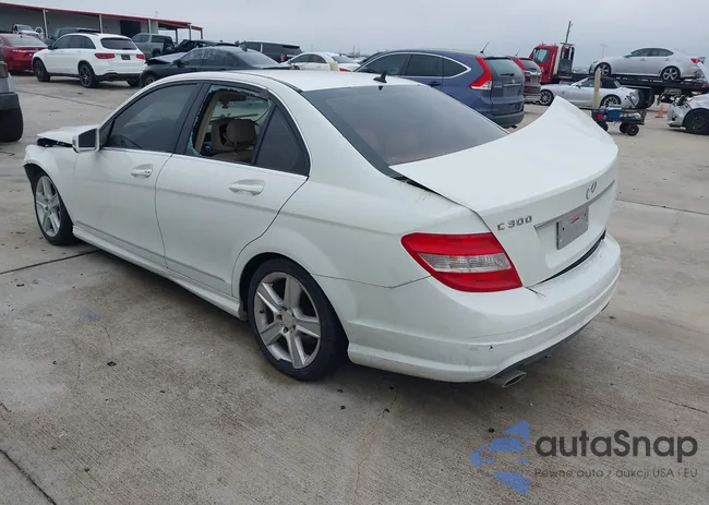 WDDGF5EB0BR160761: 44211783