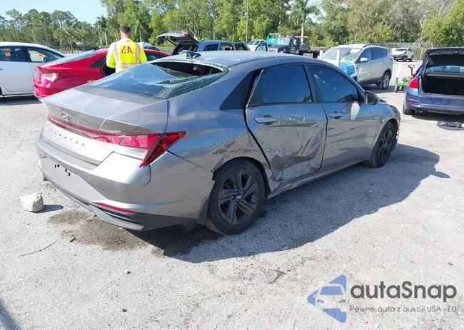 KMHLS4AG7NU339957: 44211798