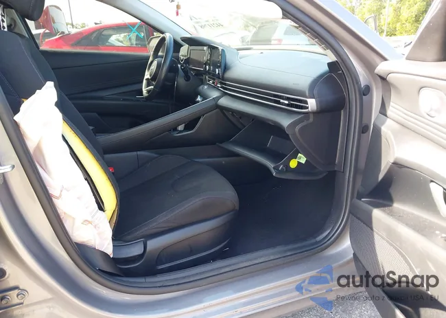 KMHLS4AG7NU339957: 44211798