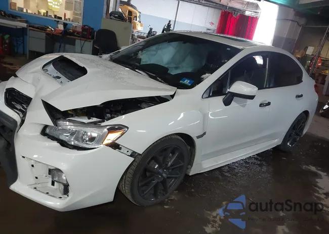 JF1VA1C61L9803558: 44211808