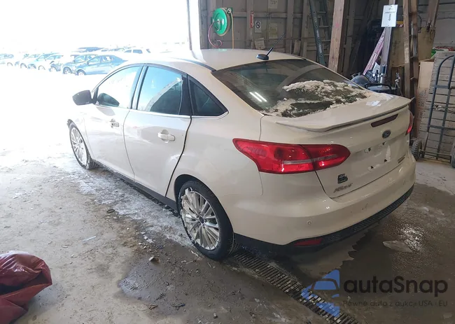 1FADP3J22FL248021: 44210983