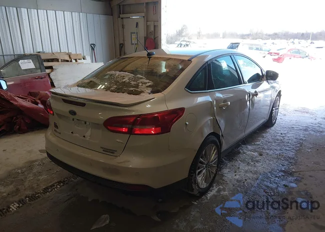 1FADP3J22FL248021: 44210983