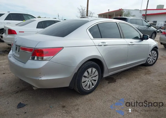 1HGCP2E31BA134991: 44211033