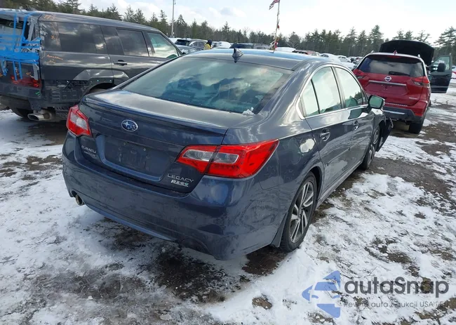 4S3BNAR66H3041024: 44211228