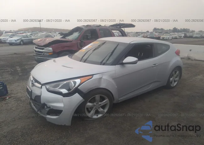 KMHTC6AD4DU157775: 44211275