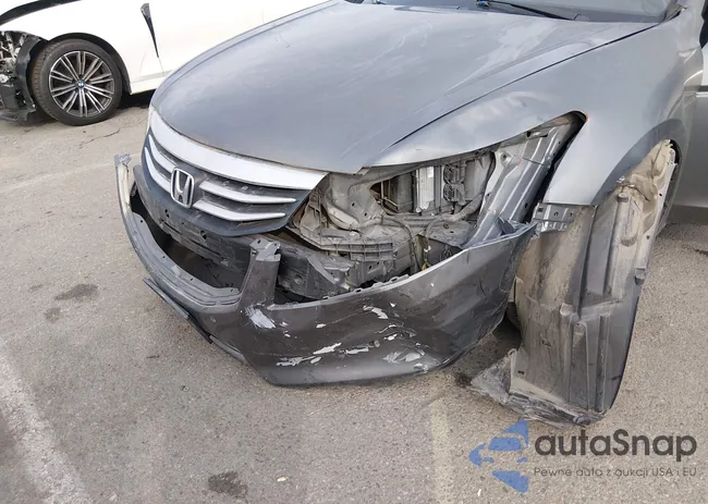 1HGCP2F48CA210117: 44212419