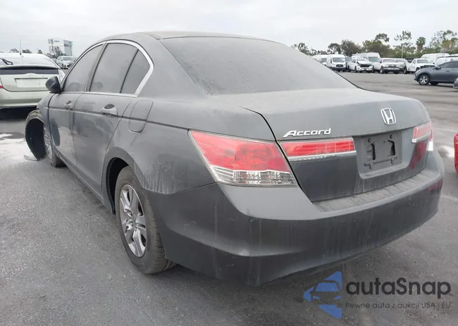 1HGCP2F48CA210117: 44212419