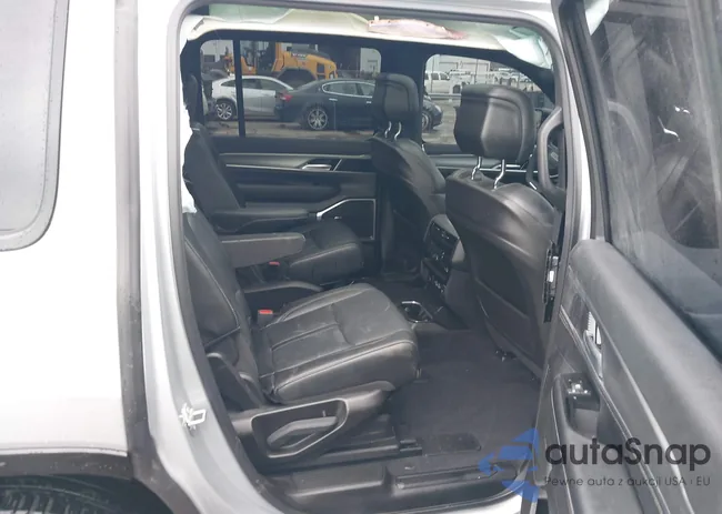 1C4SJUBP6PS574088: 44212509