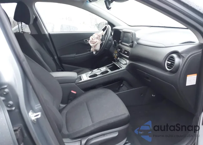 KM8K23AG6LU090635: 44212688