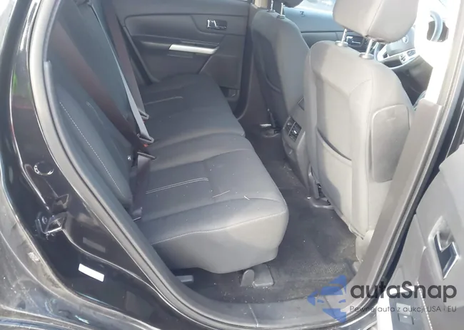 2FMDK4GC8EBA44056: 44212784