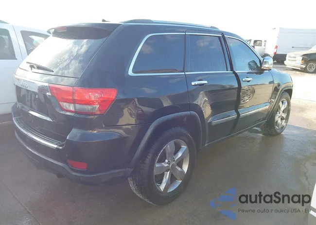 1C4RJECG8DC588115: 44212917