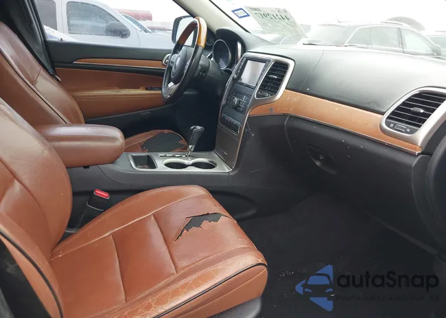 1C4RJECG8DC588115: 44212917