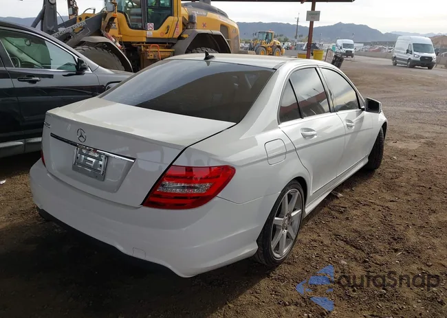 WDDGF4HB8EA956750: 44212934