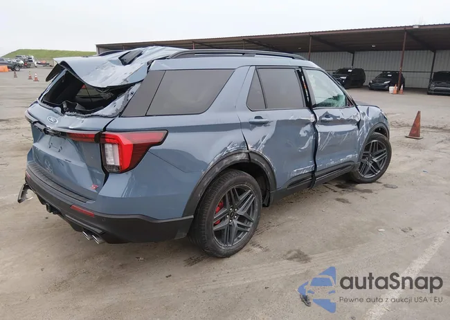 1FMWK8GC1SGA96584: 44212940