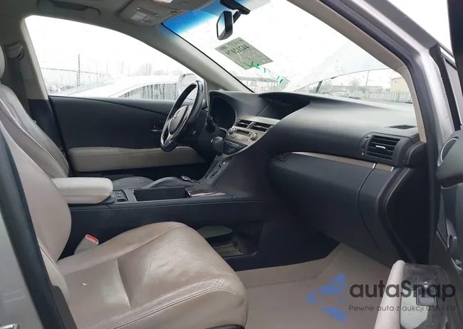 2T2BK1BA6FC308475: 44212079