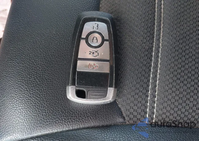 3FA6P0LU1HR222553: 44213402