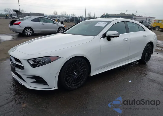 WDD2J5JB0KA040276: 44213747