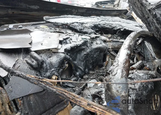 5NPEC4ABXDH777170: 44213748