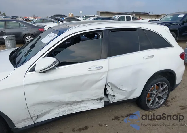 WDC0G8DB3LF752700: 44213772