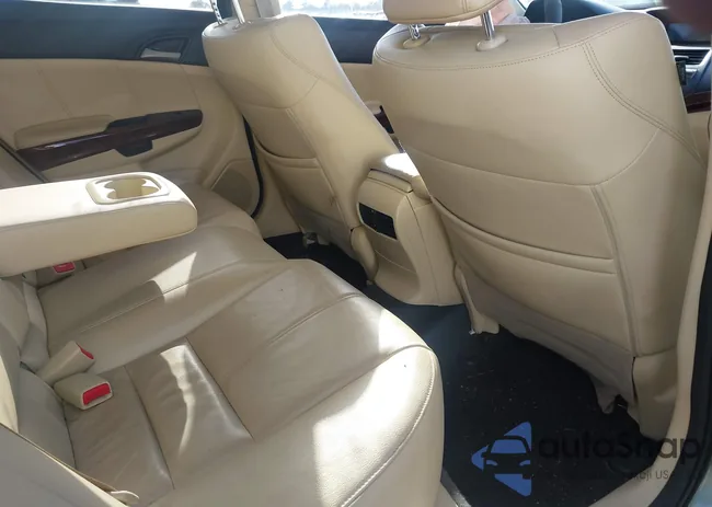 5J6TF1H58BL001815: 44213780