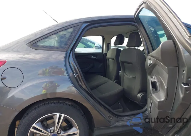 1FADP3FE7JL200722: 44213800