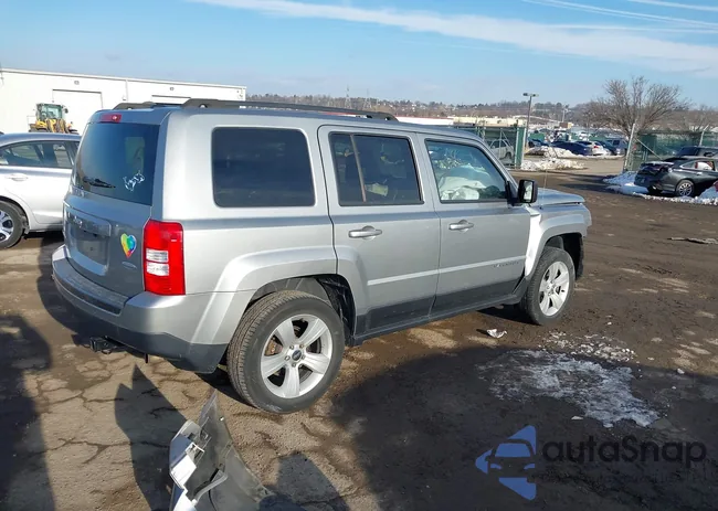 1C4NJRFB2FD197397: 44213147