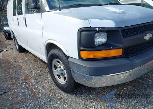 1GCFG15X481225481: 44213205