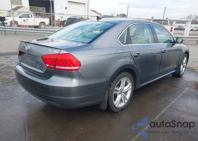 1VWBV7A33FC039164: 44213319