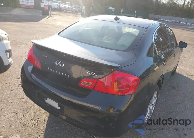 JN1CV6AR6DM350572: 44214461