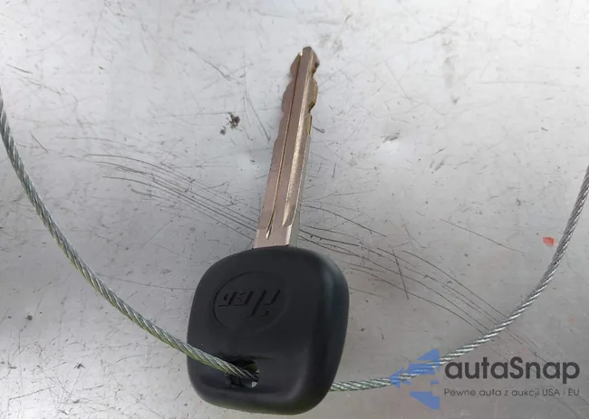 4T1BF3EK4BU770275: 44214522