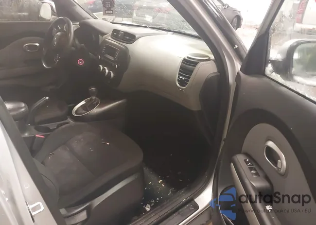 KNDJN2A21G7842896: 44214560