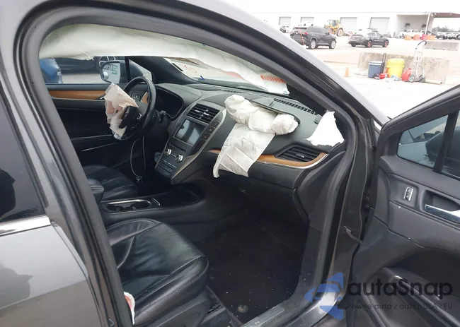 5LMCJ3C90HUL13066: 44214601