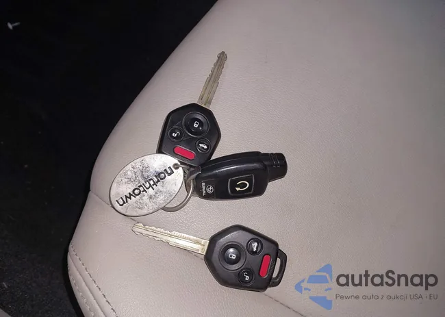 JF1GJAH69EH016917: 44214661