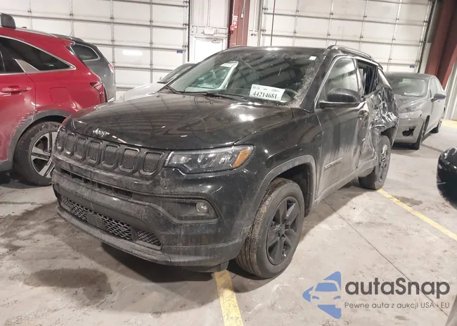 3C4NJDBB2NT122409: 44214681