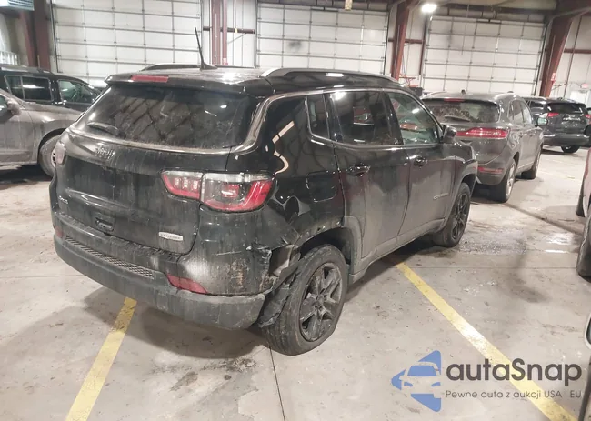 3C4NJDBB2NT122409: 44214681