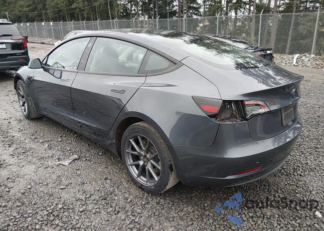 5YJ3E1EB4PF711789: 44214704