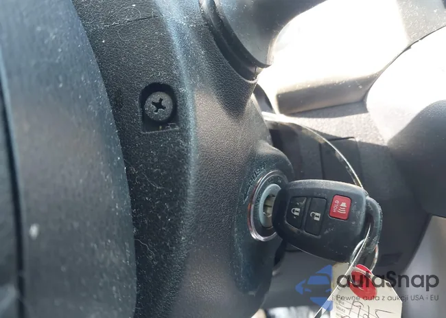 2T3RFREV8DW102565: 44214727