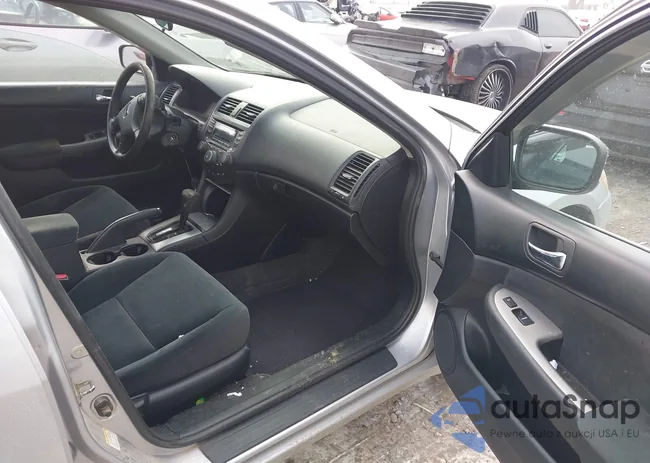 1HGCM56623A102779: 44214792