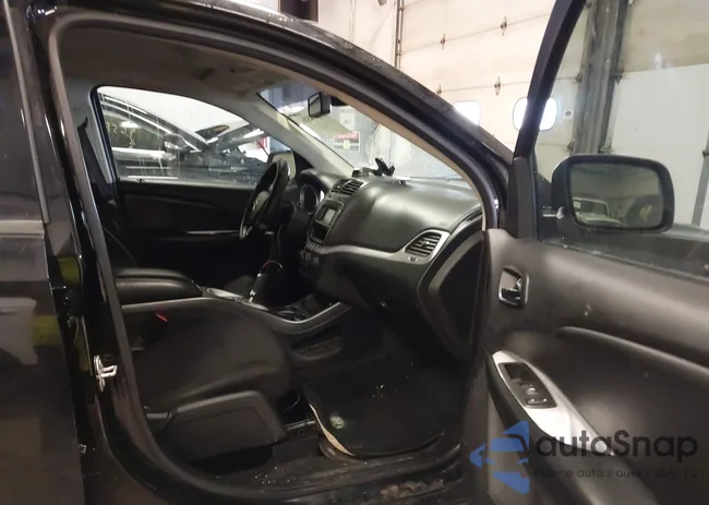 3C4PDCAB8JT421621: 44214816