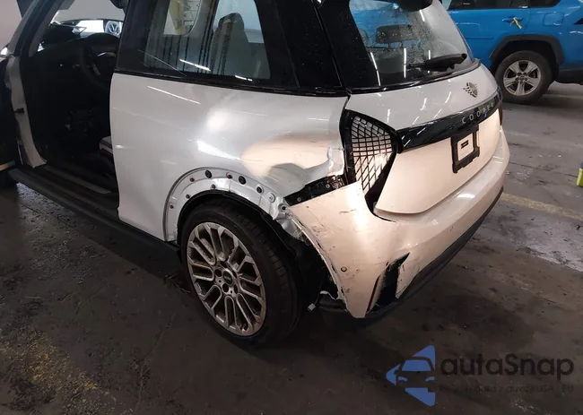 WMW13GD02S2X04672: 44214882