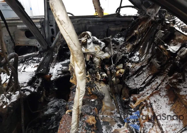 4T1BF30K34U567775: 44214891