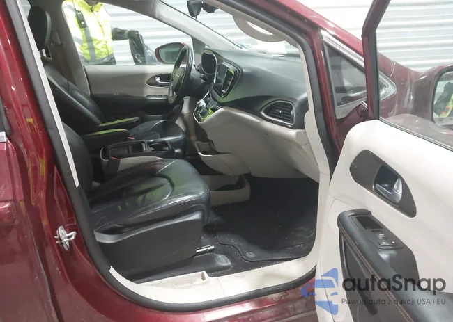 2C4RC1BG4HR509282: 44214964