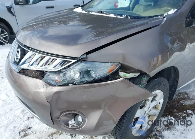 JN8AZ18W29W135679: 44214975