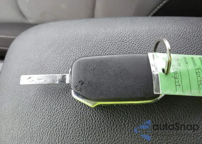 3KPF24AD2RE817536: 44214124