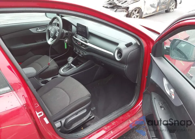 3KPF24AD2RE817536: 44214124