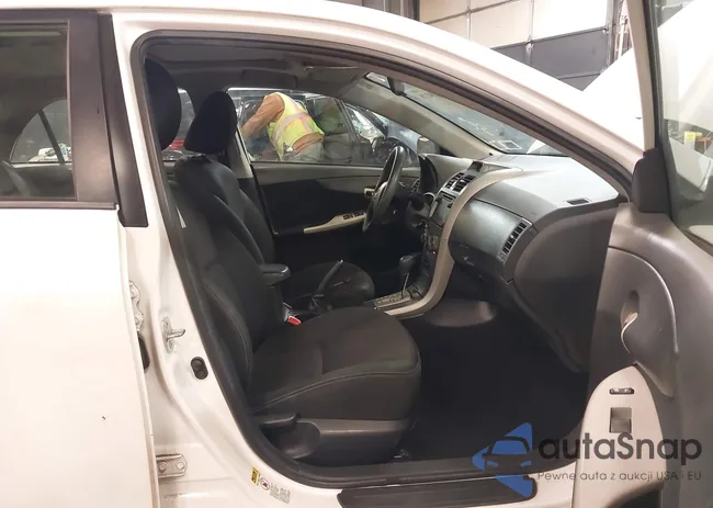 2T1BU4EE3DC011062: 44214178