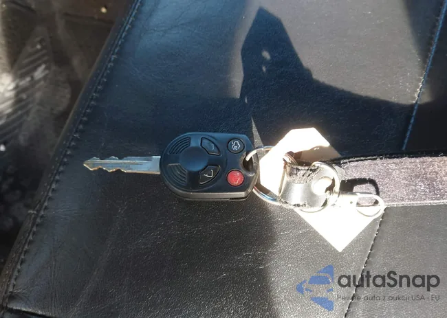 1FMCU0EG2AKA10585: 44215391