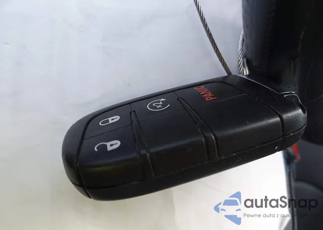 3C4NJCCB3KT667488: 44215461