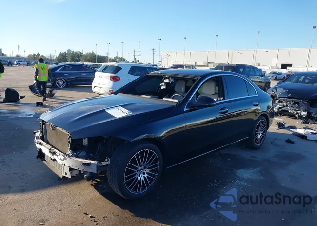 W1KAF4GBXNR016121: 44215465