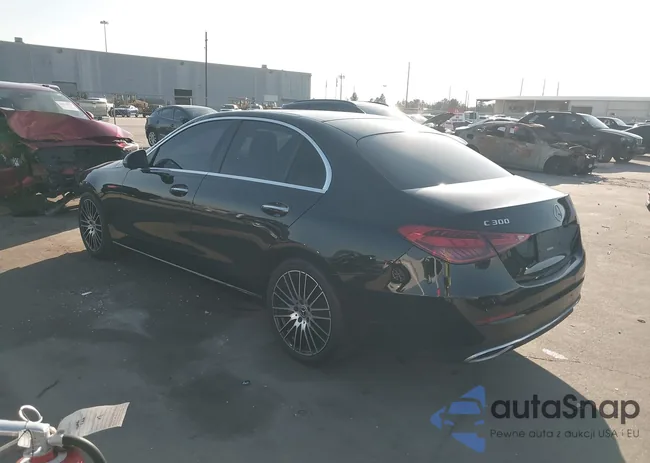 W1KAF4GBXNR016121: 44215465